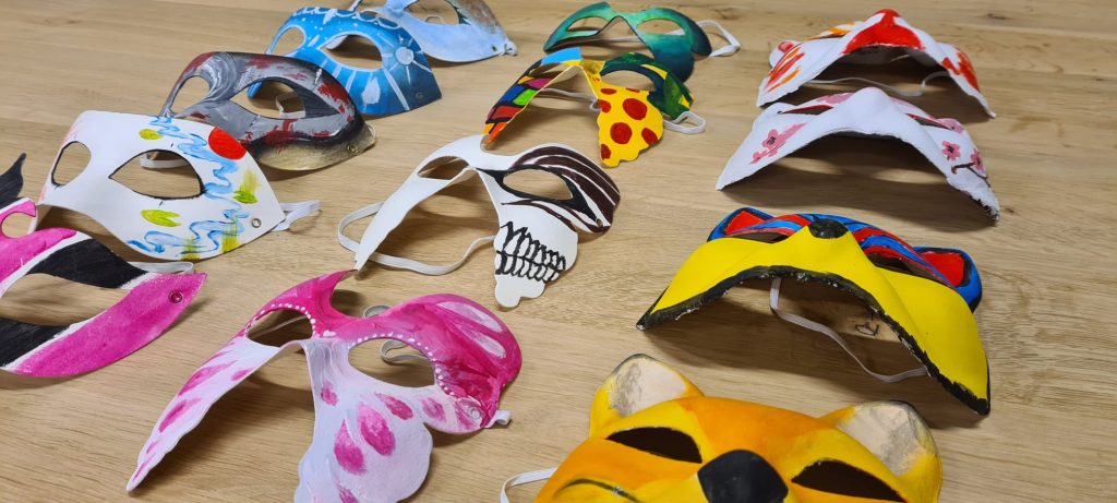 vezel boeket zijn Jong & oud: creatief - Maskers maken - TomoFair Utrecht